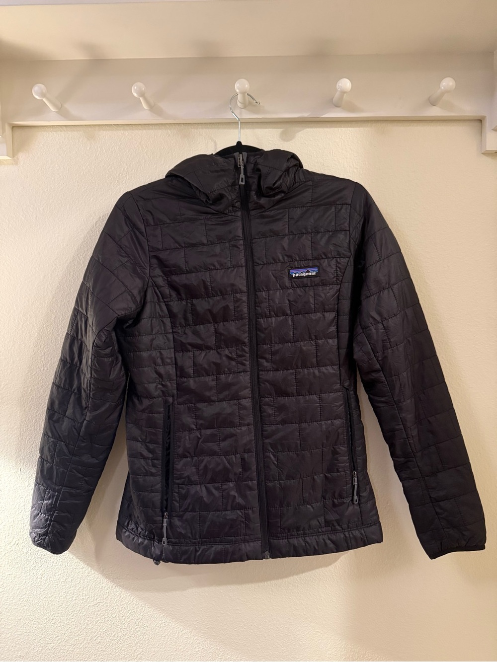 Patagonia Women’s Black Quilted Hooded Down Jacket SZ S